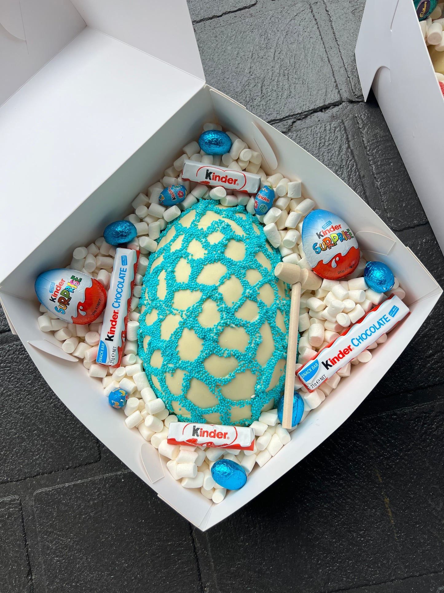 Blue Kinder mini smash egg