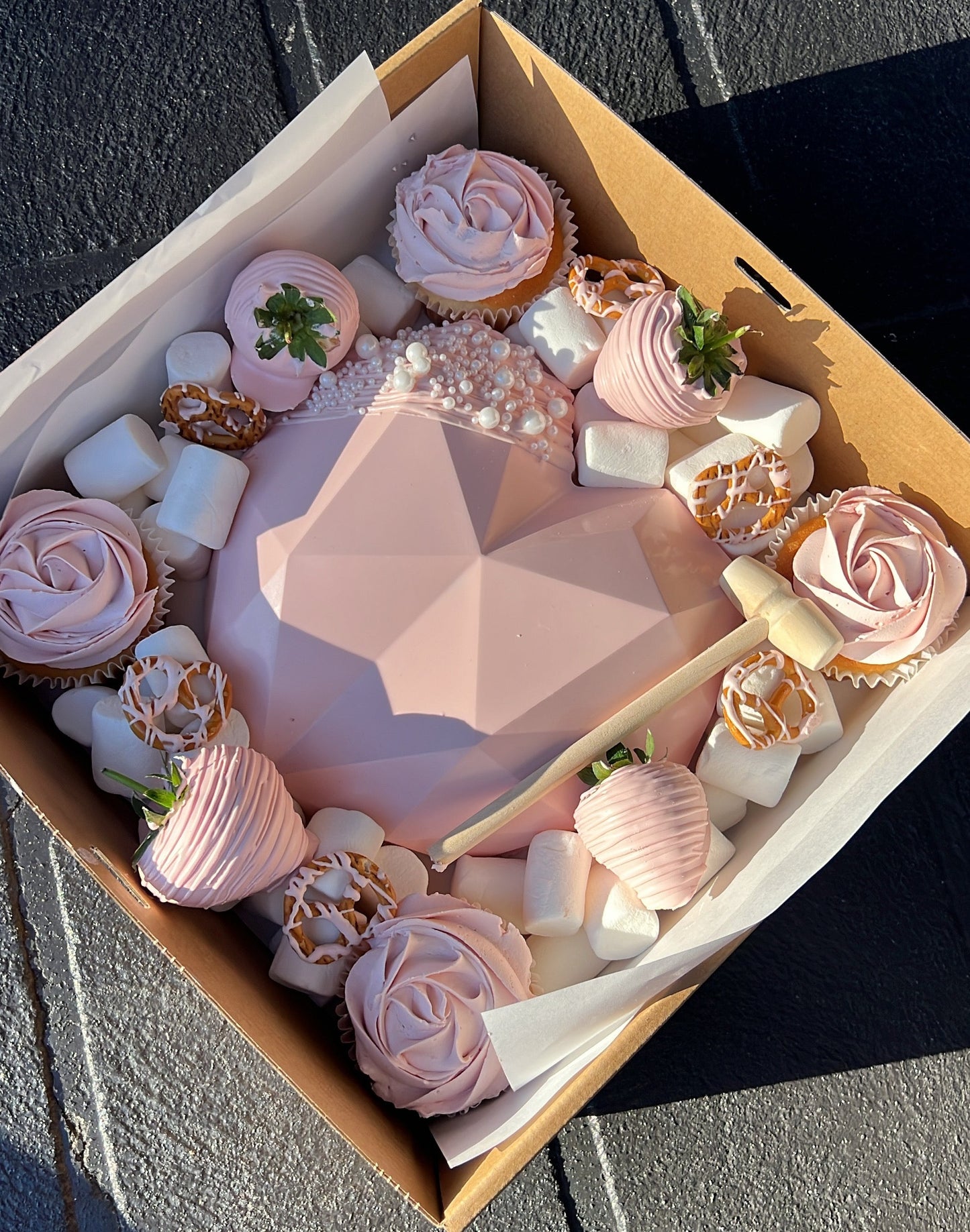 Smash Heart with Cupcakes - Blush