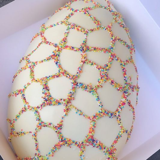 White Chocolate Jumbo Smash egg with Sprinkles