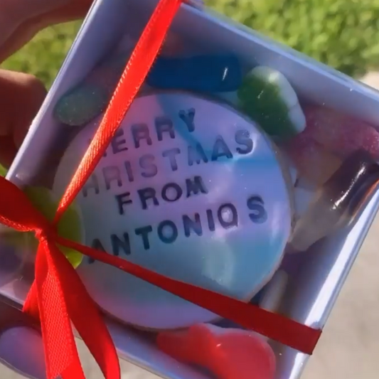 Individual cookie with lollies