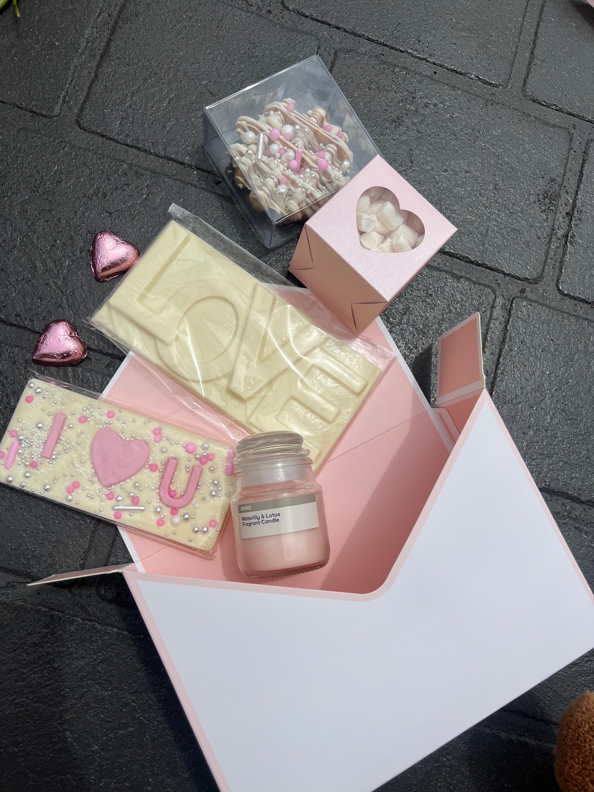 LOVE ENVELOPE BOX